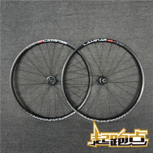 Roues de vélo Mountain Bike FOURIERS 26 pouces - Ref 2384750