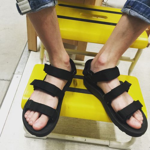 Sandales jeunesse, 18-40 ans, tendance des jeunes - Ref 932482