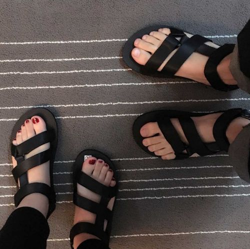 Sandales jeunesse, 18-40 ans, IAROTA tendance des jeunes - Ref 932803