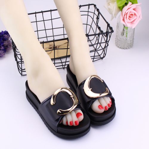 Sandales femme en plastique - semelle caoutchouc Ref 2666368