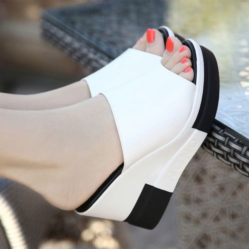 Sandales femme DAPHNE en couche de cuir premiere - semelle caoutchouc Ref 2666411