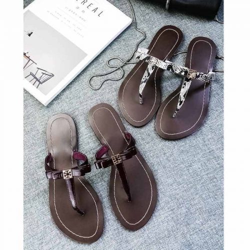 Sandales femme HELLO TIME en couche de cuir premiere - semelle caoutchouc Ref 2667000