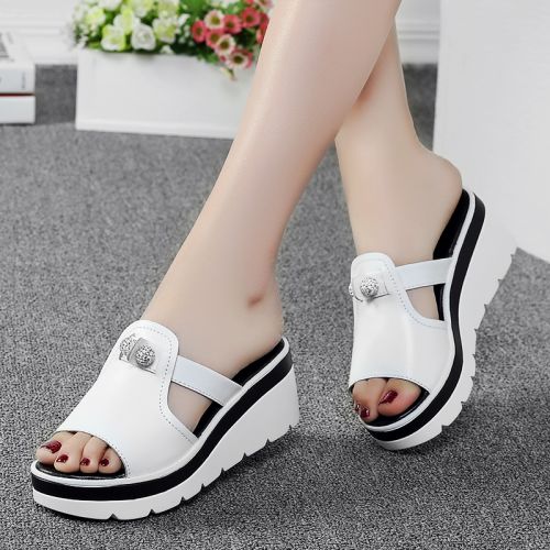 Sandales femme en revetement cuir de vache fendu - semelle polyurethane Ref 2667378