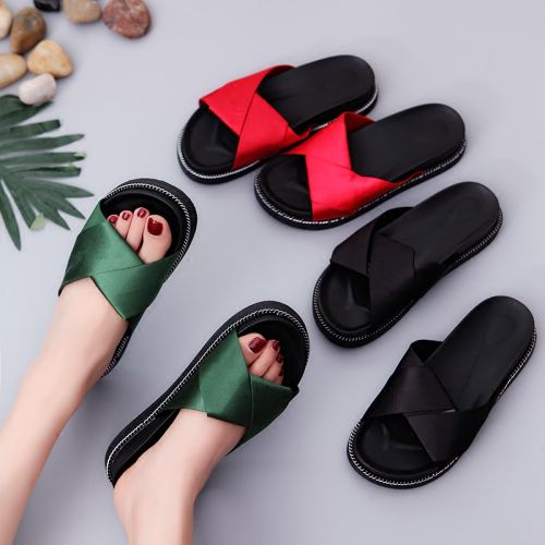 Sandales femme en satin - semelle caoutchouc Ref 2667583