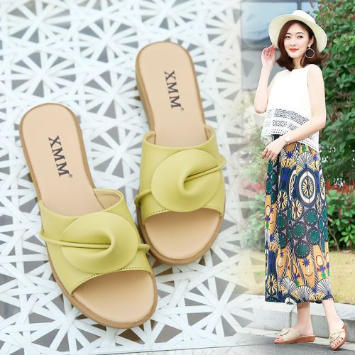 Sandales femme en revetement cuir de vache fendu - semelle TPR tendon Ref 2667786