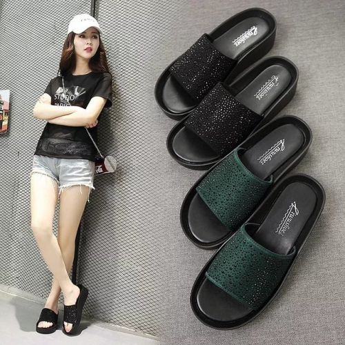 Sandales femme en Deux etages de peau porc - semelle polyurethane Ref 2667836