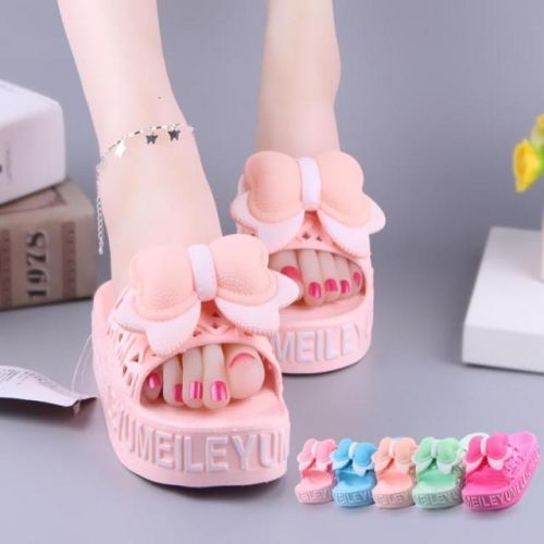 Sandales femme en plastique - semelle caoutchouc Ref 2667879