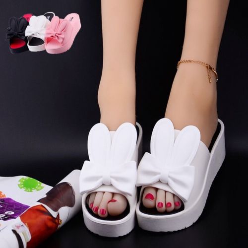 Sandales femme en plastique - semelle caoutchouc Ref 2667910