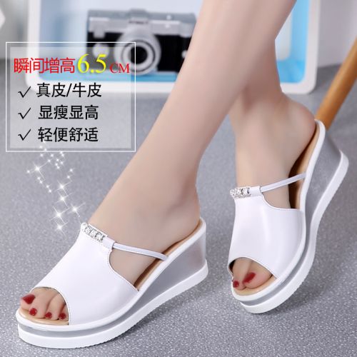 Sandales femme en revetement cuir de vache fendu - semelle polyurethane Ref 2668047