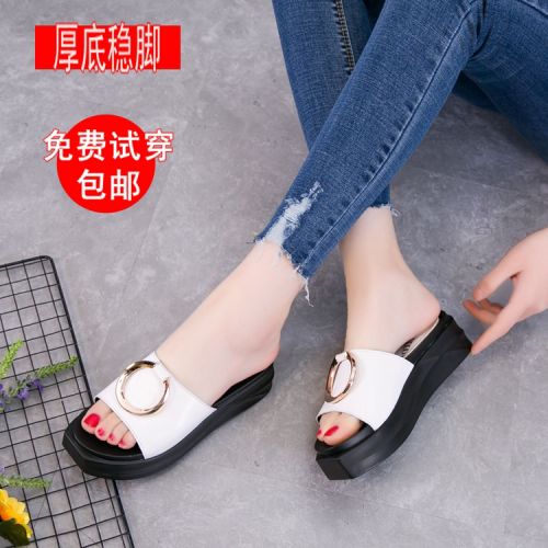 Sandales femme en couche de cuir premiere - semelle caoutchouc Ref 2668277