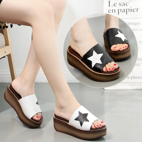 Sandales femme en revetement cuir de vache fendu - semelle polyurethane Ref 2668896