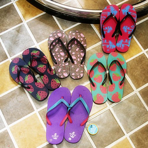 Sandales femme en plastique - semelle mousse de caoutchouc Ref 2669357