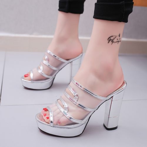 Sandales femme en engrener - semelle caoutchouc Ref 2672450