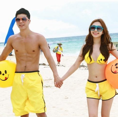 Short de plage - maillot bain homme Ref 2554906