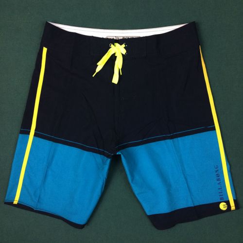 Short de plage - maillot bain homme Ref 2555690