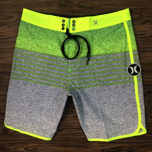 Short de plage - maillot bain homme Ref 2555813