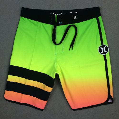 Short de plage - maillot bain homme Ref 2556304