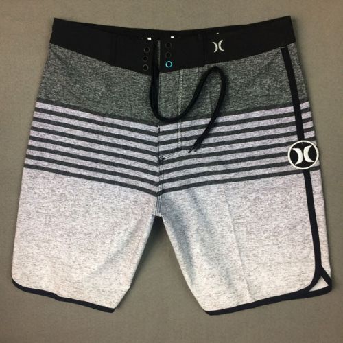 Short de plage - maillot bain homme Ref 2558403