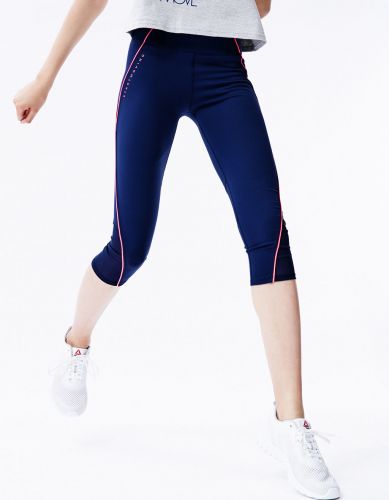  Short sport femme BERSHKA - Ref 544792