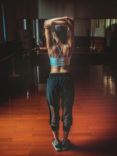  Short sport femme SHINNING - Ref 544894