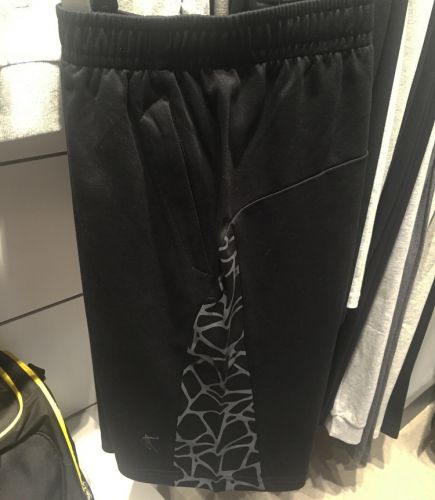  Short sport homme - Ref 545104