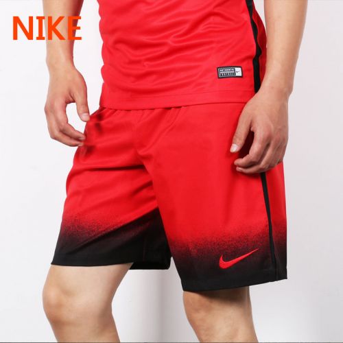 Short sport homme NIKE - Ref 553394