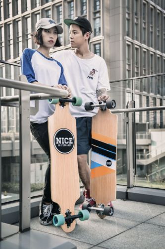 Skate pour homme femme enfant BACKFIRE - Ref 2601386