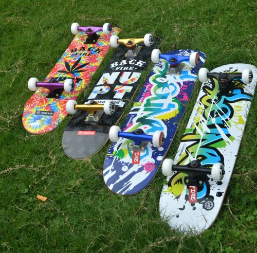 Skateboard pour homme femme enfant BOILING - Ref 2595250