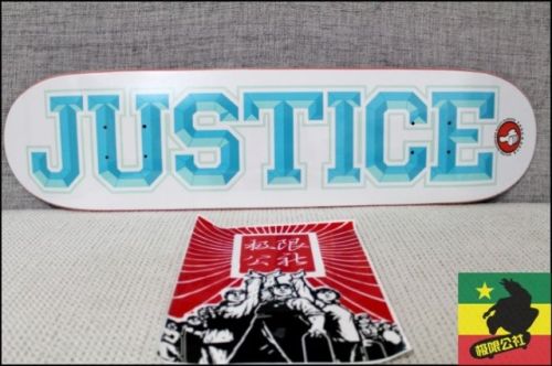 Skateboard JUSTICE - Ref 2595717