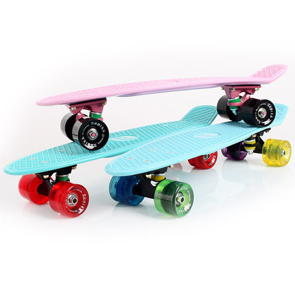Skateboard pour homme femme enfant SARIKA - Ref 2598784