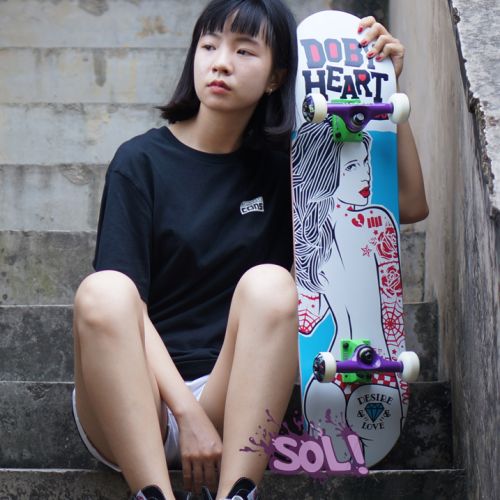 Skateboard pour homme femme enfant - Ref 2602447