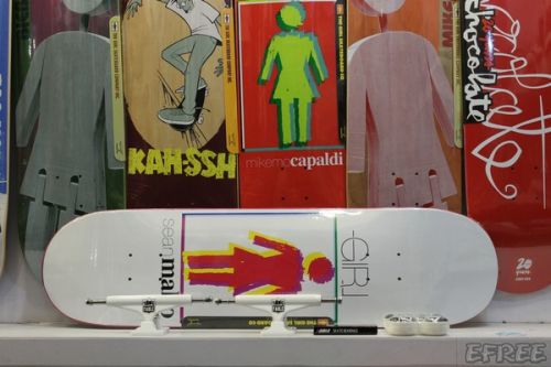 Skateboard GIRL - Ref 2605635