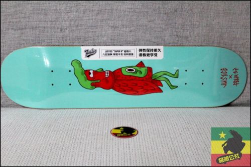 Skateboard JUSTICE - Ref 2605770