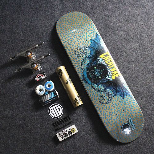 Skateboard 2606859