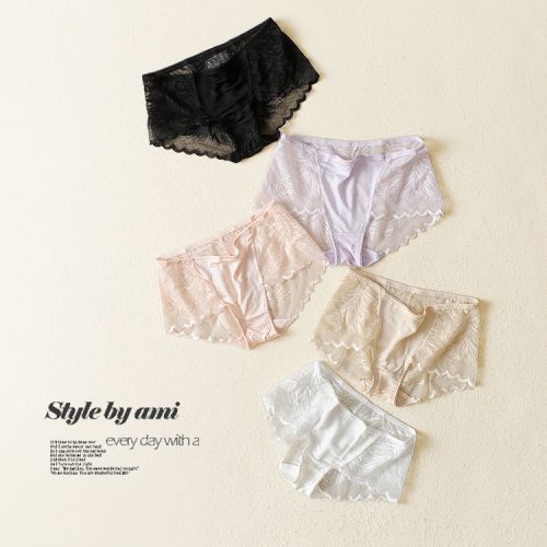 Slip Moyen-âge sexy en soie - Ref 639263