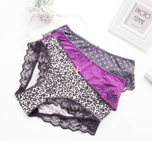 Slip jeunesse sexy en nylon - Ref 642113