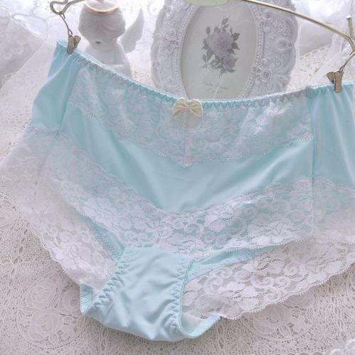 Slip jeunesse sexy en nylon - Ref 643408