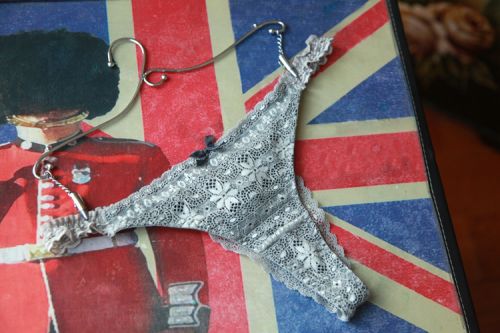 Slip jeunesse sexy en nylon - Ref 648773