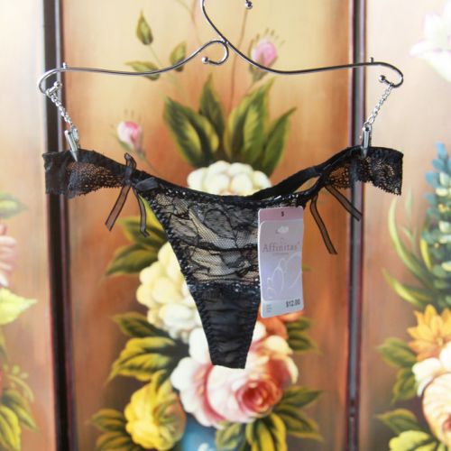 Slip jeunesse sexy en nylon - Ref 650879