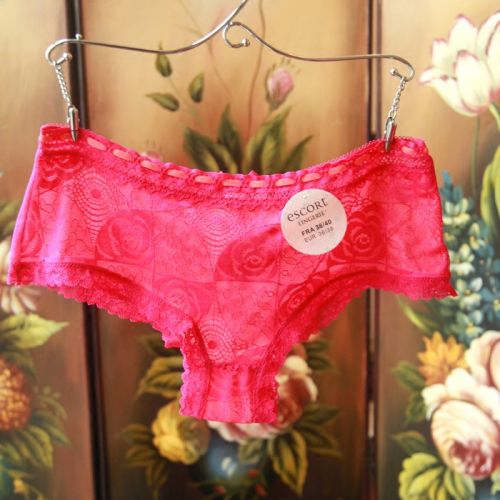 Slip jeunesse sexy en nylon - Ref 651327