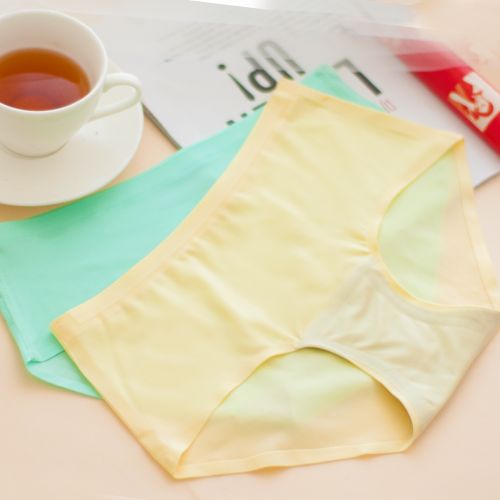  Slip jeunesse en nylon - Ref 666870