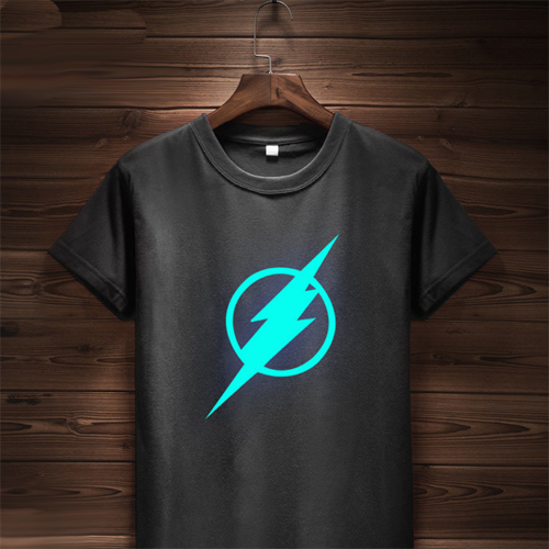 T-shirt fluorescent dans la nuit - Ref 3423961