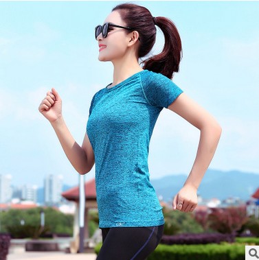 T-shirt sport pour femme à manche courte en nylon - Ref 2023002