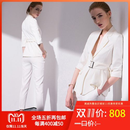 Tailleur femme - Ref 3242228