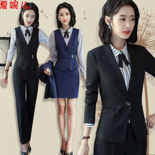 Tailleur femme - Ref 3242415
