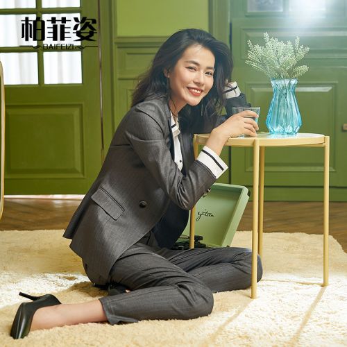 Tailleur femme - Ref 3242511