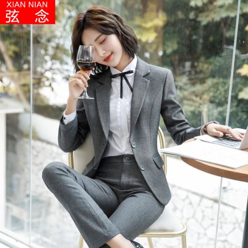 Tailleur femme - Ref 3242619