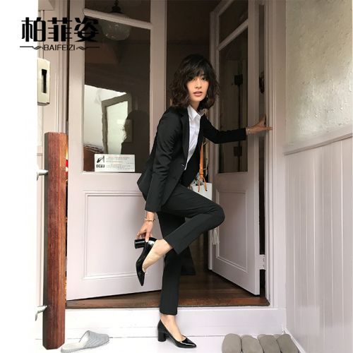 Tailleur femme - Ref 3243641