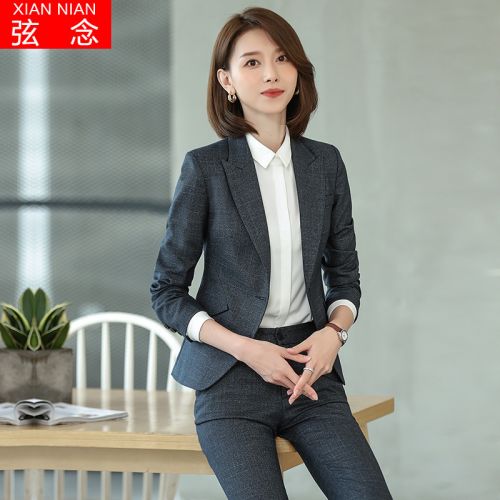 Tailleur femme - Ref 3243683