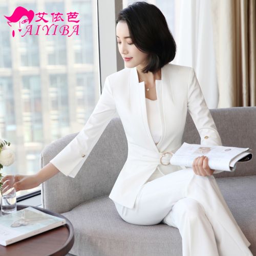Tailleur femme - Ref 3244030